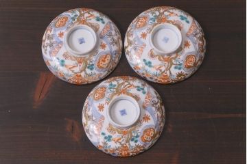 和製アンティーク　花鳥図　上品で鮮やかな色合いの蓋付き茶碗3客セット(和食器)