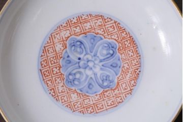 古民具・骨董　江戸期　上品な雰囲気の色絵蓋付茶碗(和食器)3客セット