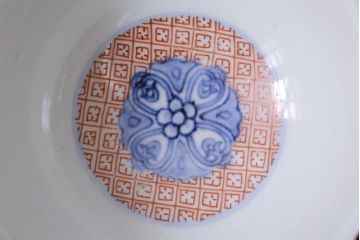 古民具・骨董　江戸期　上品な雰囲気の色絵蓋付茶碗(和食器)3客セット