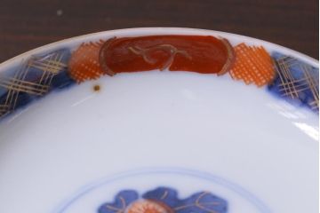和製アンティーク　伊万里　豊かな彩りを感じる色絵の蓋付き茶碗3客セット(和食器)