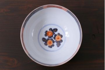 和製アンティーク　伊万里　豊かな彩りを感じる色絵の蓋付き茶碗3客セット(和食器)