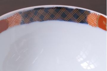 和製アンティーク　伊万里　豊かな彩りを感じる色絵の蓋付き茶碗3客セット(和食器)