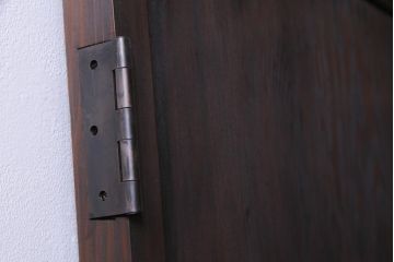 和製アンティーク　明治大正期　杉材一枚板を使った古い木製扉(ドア)