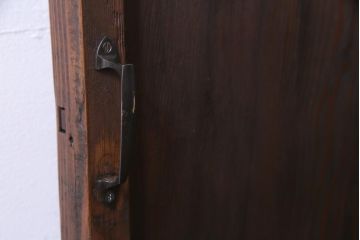和製アンティーク　明治大正期　杉材一枚板を使った古い木製扉(ドア)(1)