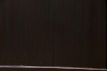 明治期　杉材　漆塗り　幅広サイズで存在感抜群の帯戸2枚セット(板戸、引き戸、建具)(R-035765)