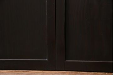 明治期　杉材　漆塗り　幅広サイズで存在感抜群の帯戸2枚セット(板戸、引き戸、建具)(R-035765)
