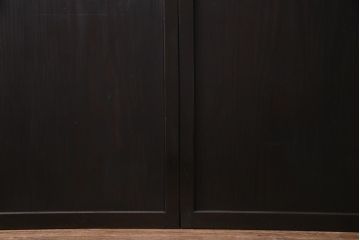 明治期　杉材　漆塗り　幅広サイズで存在感抜群の帯戸2枚セット(板戸)(1)