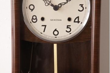 アンティーク雑貨　ビンテージ　SEIKOSHA(精工舎、セイコー)　電池式　北欧スタイルにも合う柱時計(掛時計、振り子時計)