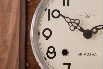 アンティーク雑貨　ビンテージ　SEIKOSHA(精工舎、セイコー)　電池式　北欧スタイルにも合う柱時計(掛時計、振り子時計)