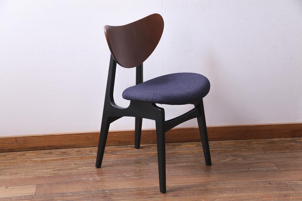 北欧ビンテージ家具　G-PLAN(ジープラン)　シックモダンな雰囲気漂うバタフライチェア(ダイニングチェア)(1)