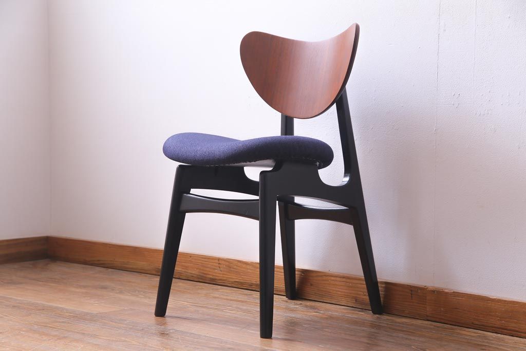 北欧ビンテージ家具　G-PLAN(ジープラン)　シックモダンな雰囲気漂うバタフライチェア(ダイニングチェア)(1)