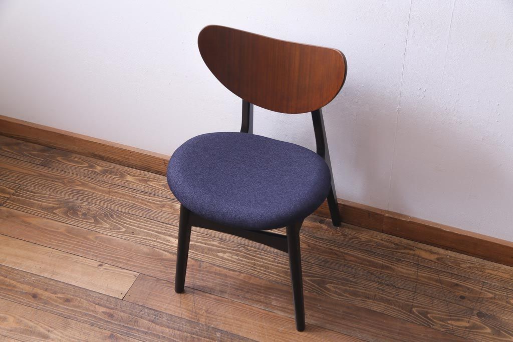 北欧ビンテージ家具　G-PLAN(ジープラン)　シックモダンな雰囲気漂うバタフライチェア(ダイニングチェア)(1)