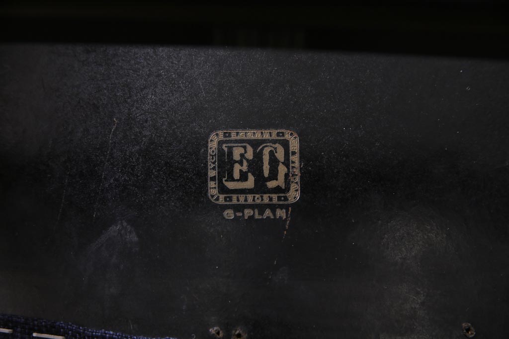 北欧ビンテージ家具　G-PLAN(ジープラン)　シックモダンな雰囲気漂うバタフライチェア(ダイニングチェア)(1)