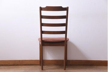 ヴィンテージ家具　北欧ビンテージ　G-PLAN(ジープラン)　ぬくもり溢れる佇まいが魅力的なラダーバックチェア(ダイニングチェア)(1)