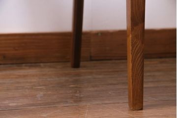 ヴィンテージ家具　北欧ビンテージ　G-PLAN(ジープラン)　ぬくもり溢れる佇まいが魅力的なラダーバックチェア(ダイニングチェア)(1)