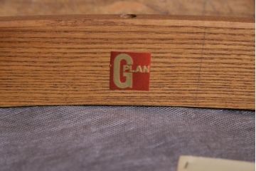 ヴィンテージ家具　北欧ビンテージ　G-PLAN(ジープラン)　ぬくもり溢れる佇まいが魅力的なラダーバックチェア(ダイニングチェア)(1)