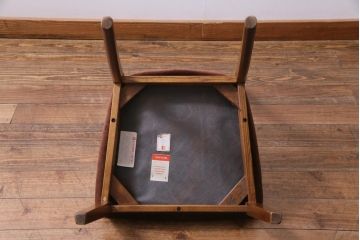 ヴィンテージ家具　北欧ビンテージ　G-PLAN(ジープラン)　ぬくもり溢れる佇まいが魅力的なラダーバックチェア(ダイニングチェア)