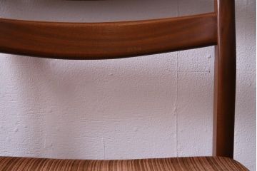 ヴィンテージ家具　北欧ビンテージ　チーク材　レトロで温かな雰囲気漂うダイニングチェア(椅子、イス)(R-035784)