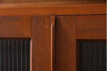 レトロ家具　昭和レトロ　大振り　飾り棚付き　モールガラスがアクセントになったブックケース(本箱、戸棚)