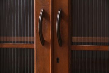 レトロ家具　昭和レトロ　大振り　飾り棚付き　モールガラスがアクセントになったブックケース(本箱、戸棚)