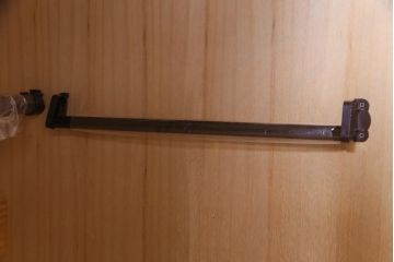 中古　民芸家具　漆塗り　ケヤキの杢目が力強いワードローブ(洋服タンス)