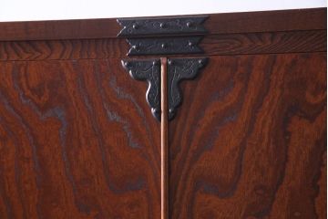 中古　民芸家具　漆塗り　ケヤキの杢目が力強いワードローブ(洋服タンス)
