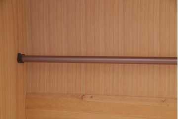 中古　民芸家具　漆塗り　ケヤキの杢目が力強いワードローブ(洋服タンス)(1)