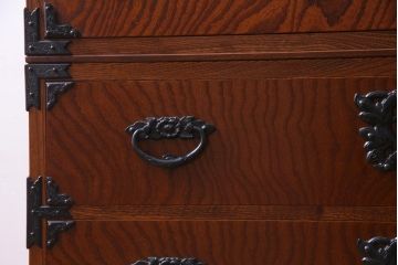 中古　民芸家具　漆塗り　ケヤキの杢目が力強いワードローブ(洋服タンス)(1)
