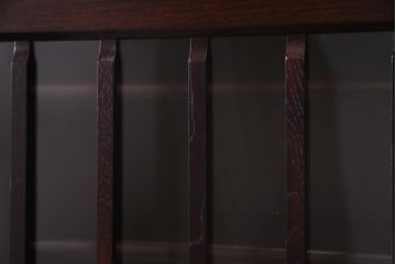 中古美品　ケヤキ材　金具の意匠が繊細な民芸食器棚(水屋箪笥、収納棚、戸棚)(定価約45万円)