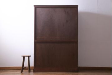 中古美品　ケヤキ材　金具の意匠が繊細な民芸食器棚(水屋箪笥、収納棚、戸棚)(定価約45万円)