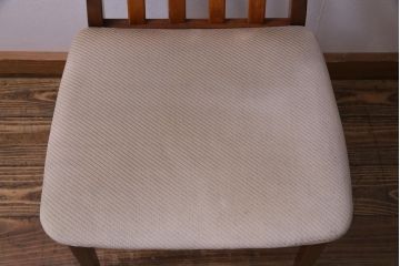 ヴィンテージ家具　北欧ビンテージ　G-PLAN(ジープラン)　チーク材の温もり溢れるダイニングチェア(椅子)(2)