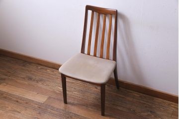 ヴィンテージ家具　北欧ビンテージ　G-PLAN(ジープラン)　チーク材の温もり溢れるダイニングチェア(椅子)(3)