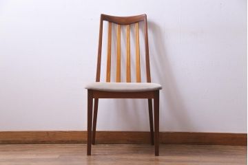 ヴィンテージ家具　北欧ビンテージ　G-PLAN(ジープラン)　チーク材の温もり溢れるダイニングチェア(椅子)