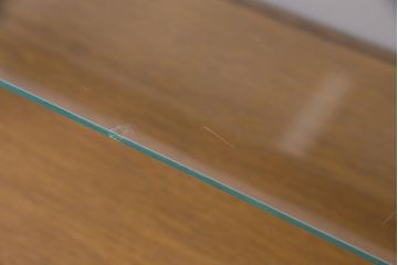 レトロ家具　昭和　すっきりとしたデザインのレトロな脚付きガラスケース(ショーケース、陳列棚)