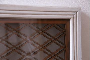 ペイント建具　片面ガラス　ひと味違った雰囲気の松皮菱組子欄間(明り取り、建具)