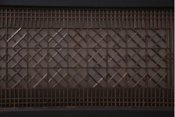 ペイント建具　片面ガラス　格子・枡つなぎ　シックな色合いの組子欄間(明り取り、建具)