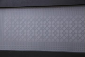 ペイント建具　片面ガラス　格子・枡つなぎ　シックな色合いの組子欄間(明り取り、建具)