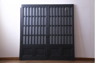 ペイント建具　すりガラス入り　クラシカルなデザインのガラス戸(引き戸、建具)2枚セット