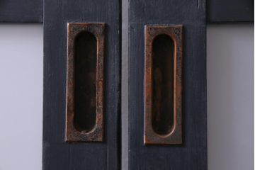 ペイント建具　すりガラス入り　クラシカルなデザインのガラス戸(引き戸、建具)2枚セット