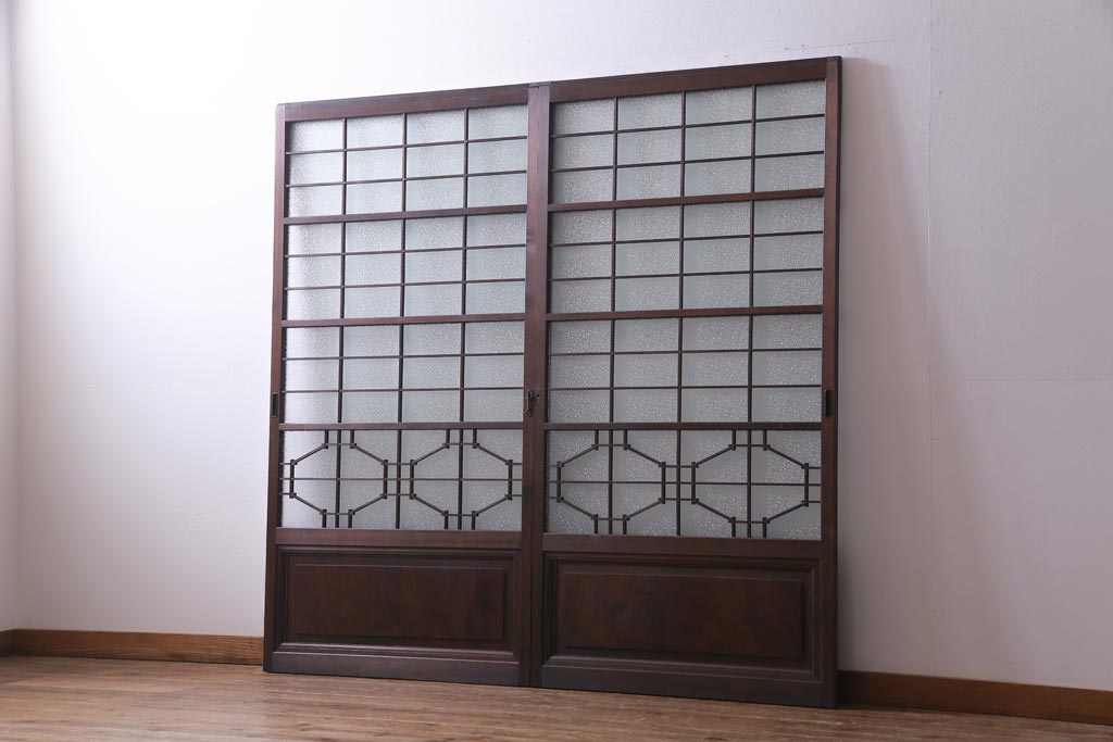 昭和レトロ　腰板ケヤキ材　ダイヤガラス入り　珍しい桟のデザインのガラス戸(引き戸、建具)2枚セット