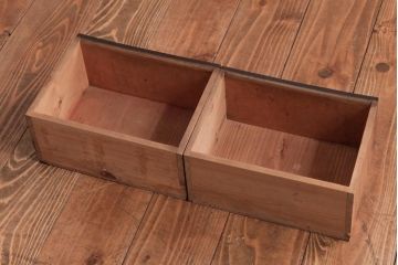 和製アンティーク　工芸家具　竹の支柱が目を引く!彫刻が見事な飾り棚(茶棚)
