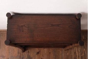 和製アンティーク　工芸家具　竹の支柱が目を引く!彫刻が見事な飾り棚(茶棚)