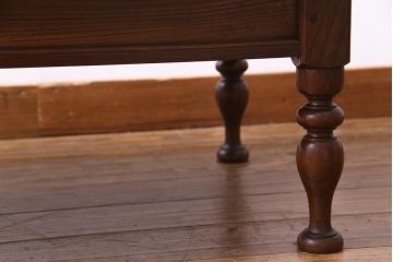 アンティーク家具　和製アンティーク　総ケヤキ材　天板一枚板　くっきりとした味わい深い杢目のローテーブル(座卓、文机)