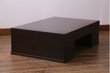 アンティーク家具　大正昭和初期　総ケヤキ材　天板に一枚板が贅沢に使われた両袖文机(両袖机、帳場机)(R-035827)