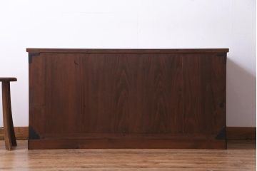 アンティーク家具　前面ケヤキ材　リメイク　宝尽くしの金具が魅力的な二本松箪笥リビングボード(ローボード、アンティークチェスト、和タンス)