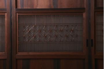 和製アンティーク　昭和期　組子入り　迫力あるデザインの板戸(引き戸、建具)4枚セット