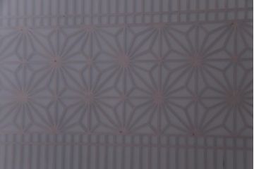 和製アンティーク　昭和期　組子入り　迫力あるデザインの板戸(引き戸、建具)4枚セット