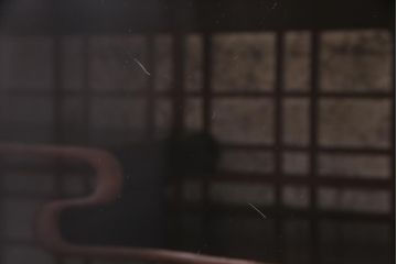 アンティーク家具　和製アンティーク　昭和期　桑材・桐材　細部までこだわりを感じる茶箪笥(茶棚、タンス、戸棚、桐箪笥、桐たんす)