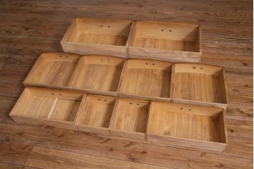 アンティーク家具　和製アンティーク　昭和期　桑材・桐材　細部までこだわりを感じる茶箪笥(茶棚、タンス、戸棚、桐箪笥、桐たんす)