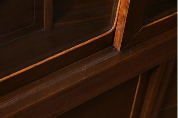 アンティーク家具　和製アンティーク　昭和期　桑材・桐材　細部までこだわりを感じる茶箪笥(茶棚、タンス、戸棚、桐箪笥、桐たんす)